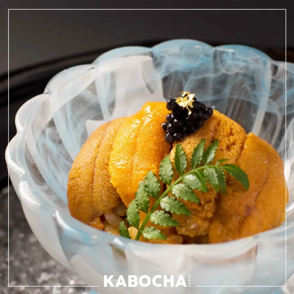 อูนิ วิธีแกะหอยเม่น จาก ร้านอาหารญี่ปุ่น kabocha sushi delivery