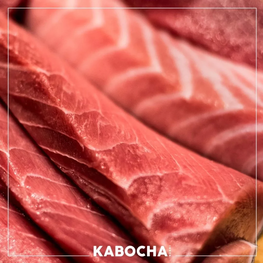 ร้านอาหารญี่ปุ่น kabocha sushi delivery ซาซิมิ ปลาดิบ ใช้ ปลามากุโระ