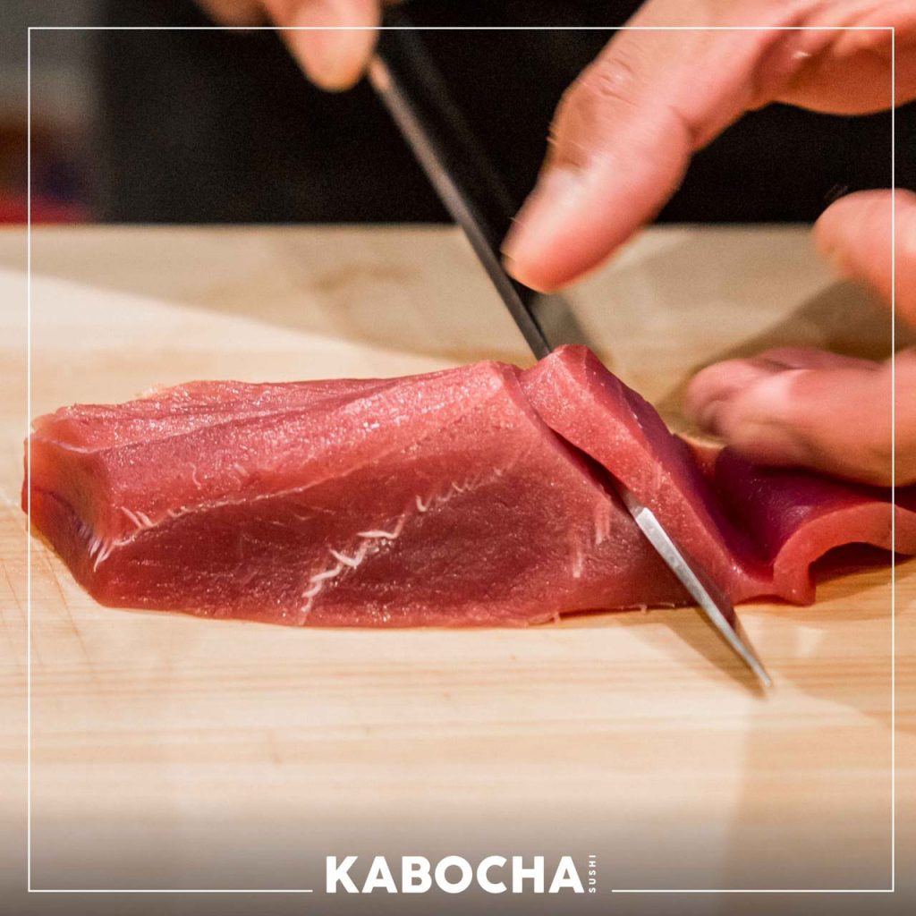 ร้านอาหารญี่ปุ่น kabocha sushi delivery ให้ดูวิธีทำ ข้าวห่อสาหร่าย เทกกะมากิ